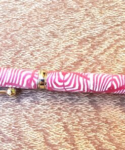 Chic Pen with a Minimalist Design - Ideal Gift for Anyone C